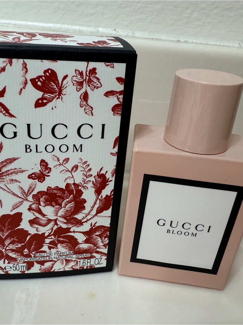 Gucci Bloom Pink and Red Floral Box with Pale Pink Bottle